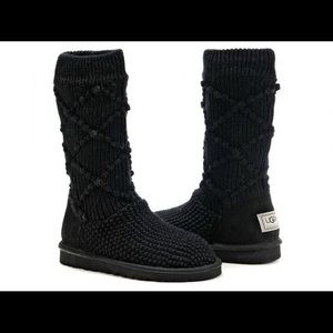 UGG Black Lattice Sweater Shoes W9